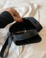 Luxurious Gold Bag - Image 6